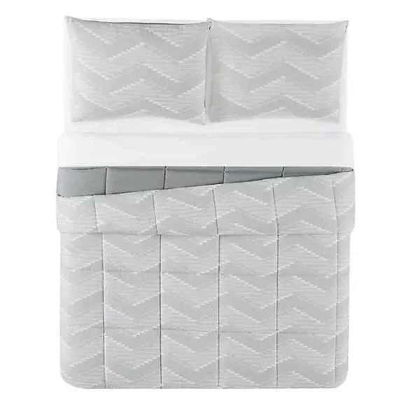 Reversible 2-Piece Chevron Twin Comforter Set in Grey